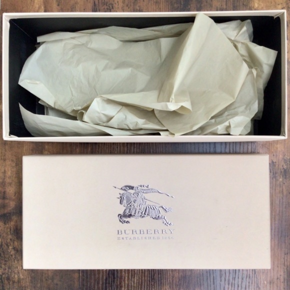 AUTHENTIC BURBERRY BOX - Picture 4 of 4